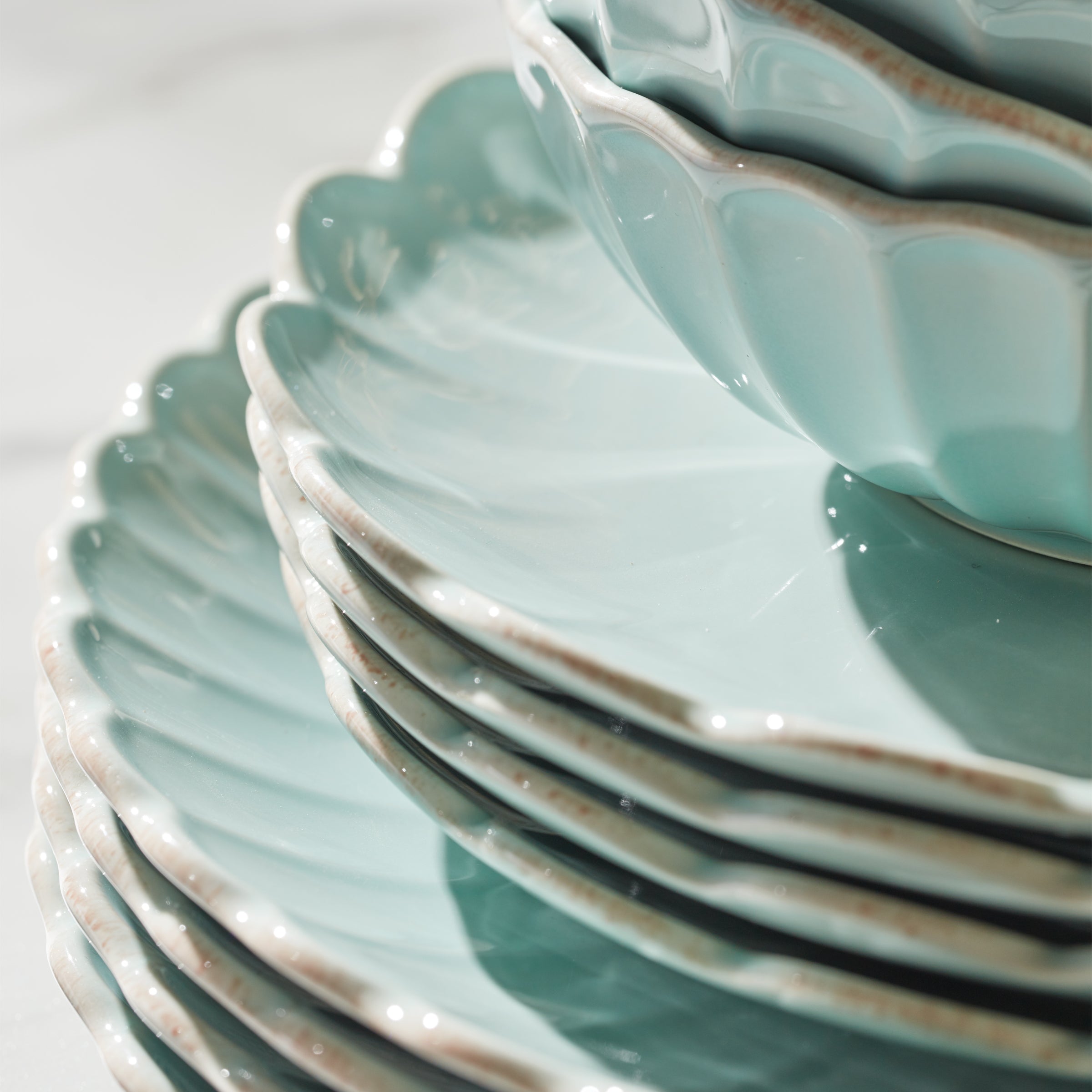 Lenox Westmore French Perle Scallop Ice Blue 12-Piece Dinnerware Set - Image 3