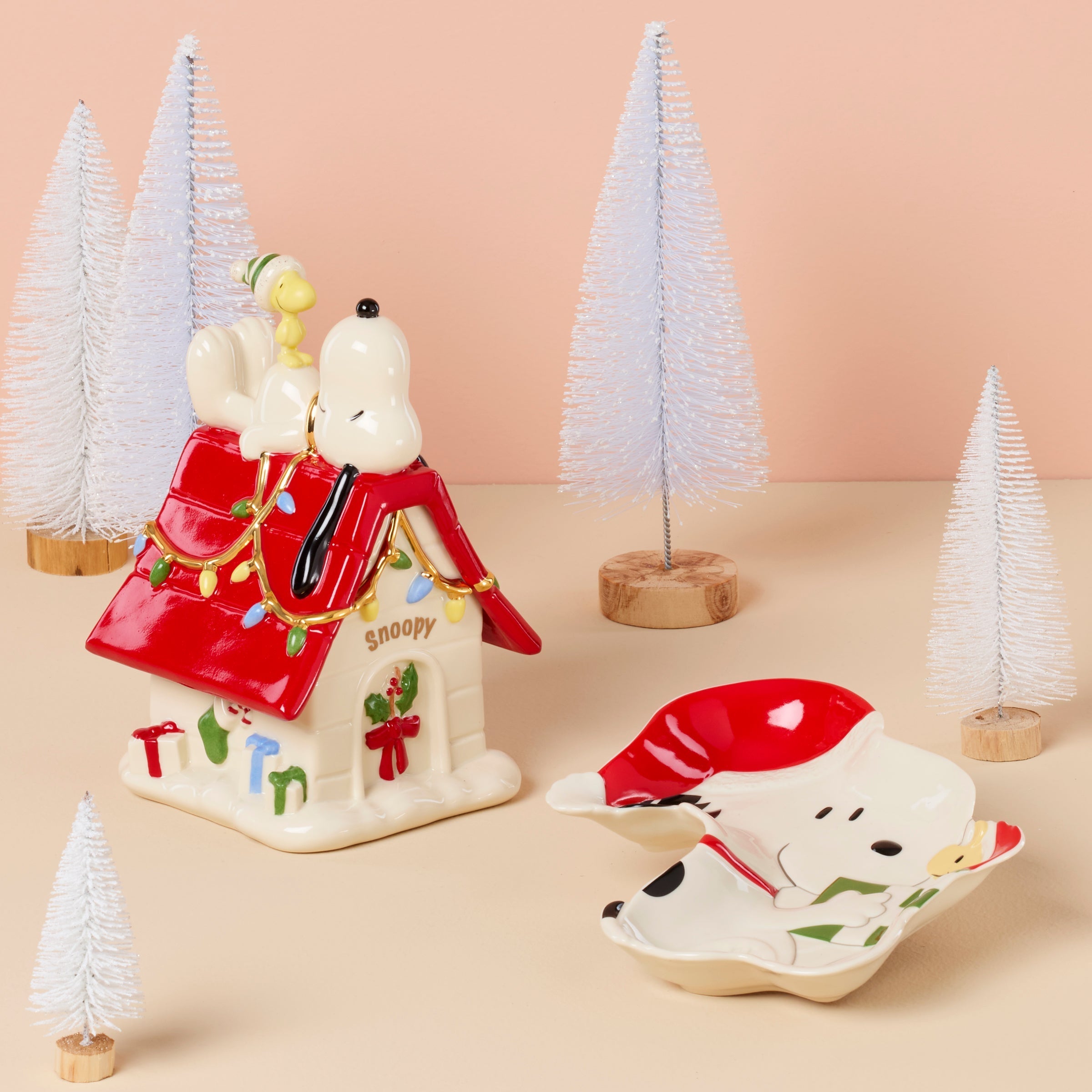 Lenox Westmore Snoopy Christmas Covered Candy Dish - Image 7