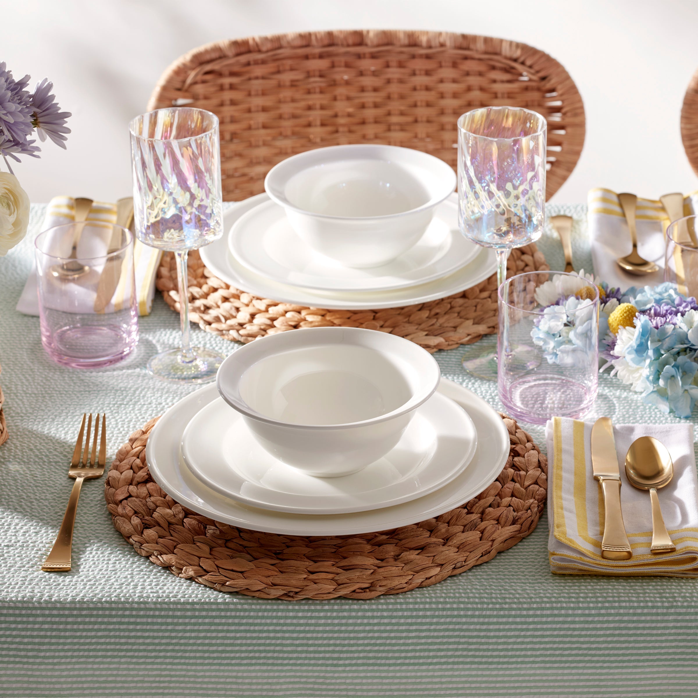 Lenox Westmore Studio 1414 Rimmed 16-Piece Dinnerware Set - Image 3