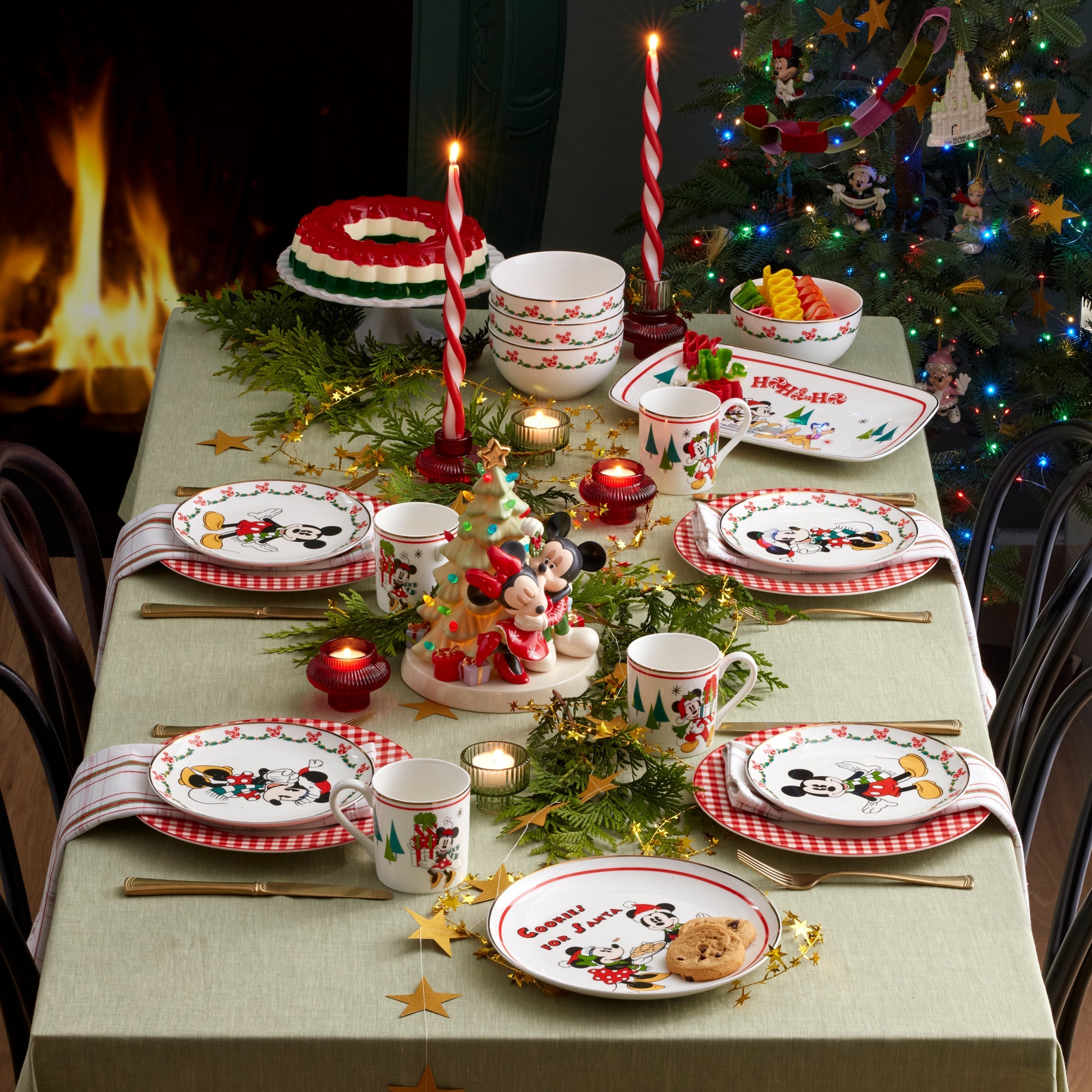 Lenox Westmore Disney Holiday 12-Piece Dessert Set - Image 2