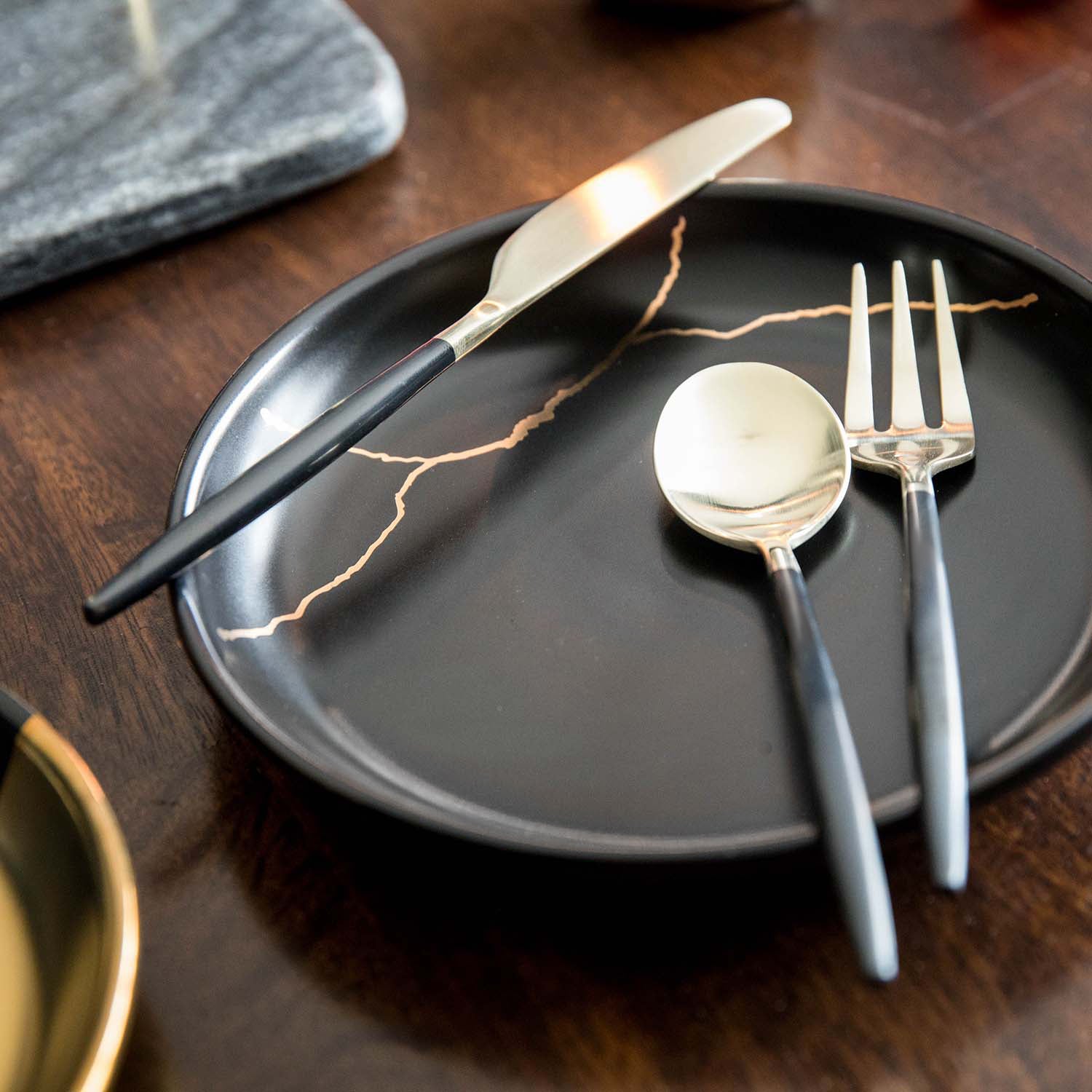 Lenox Westmore Gaze Black Champagne Satin Spreaders, Set of 4 - Image 2