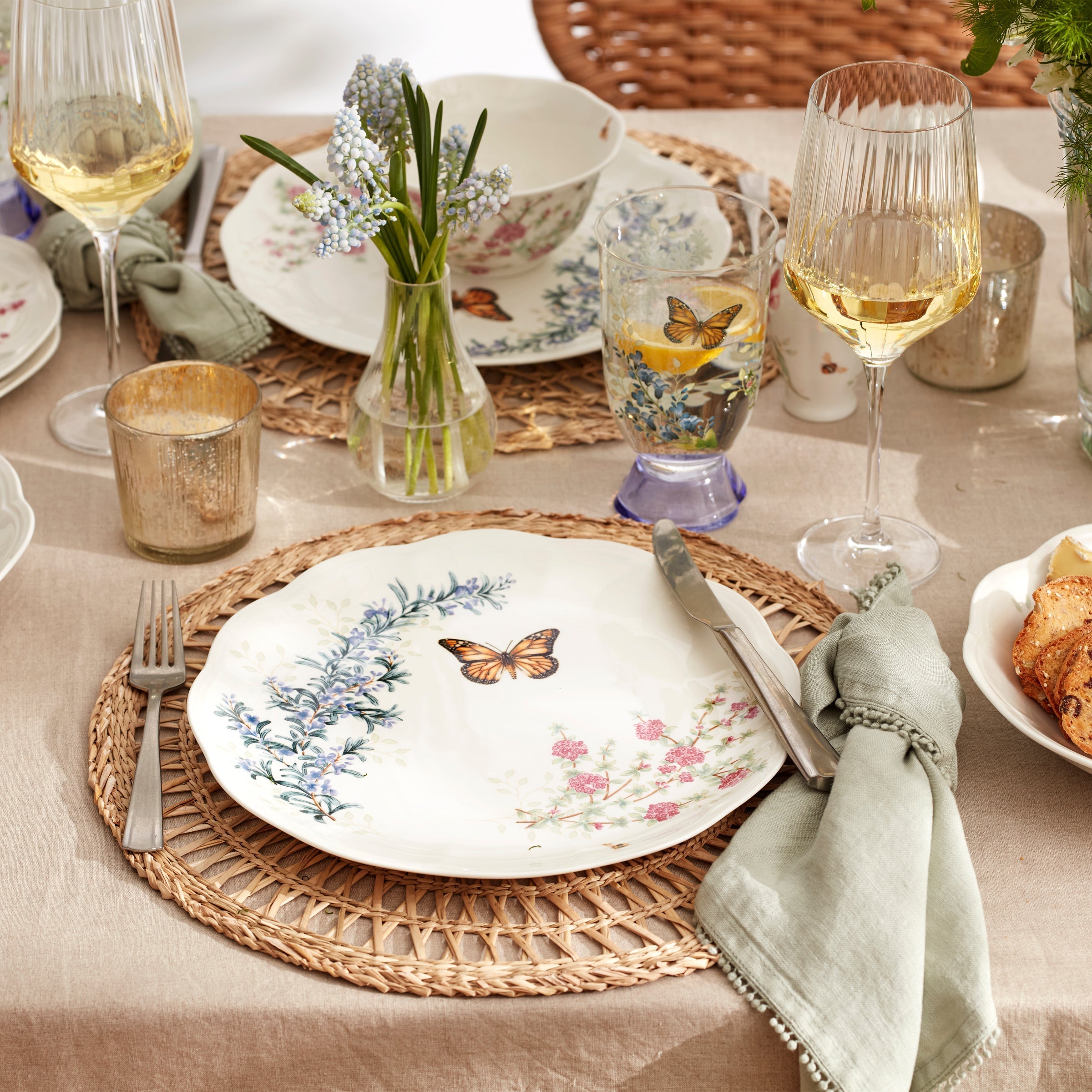 Lenox Westmore Butterfly Meadow Herbs 12-Piece Dinnerware Set - Image 4