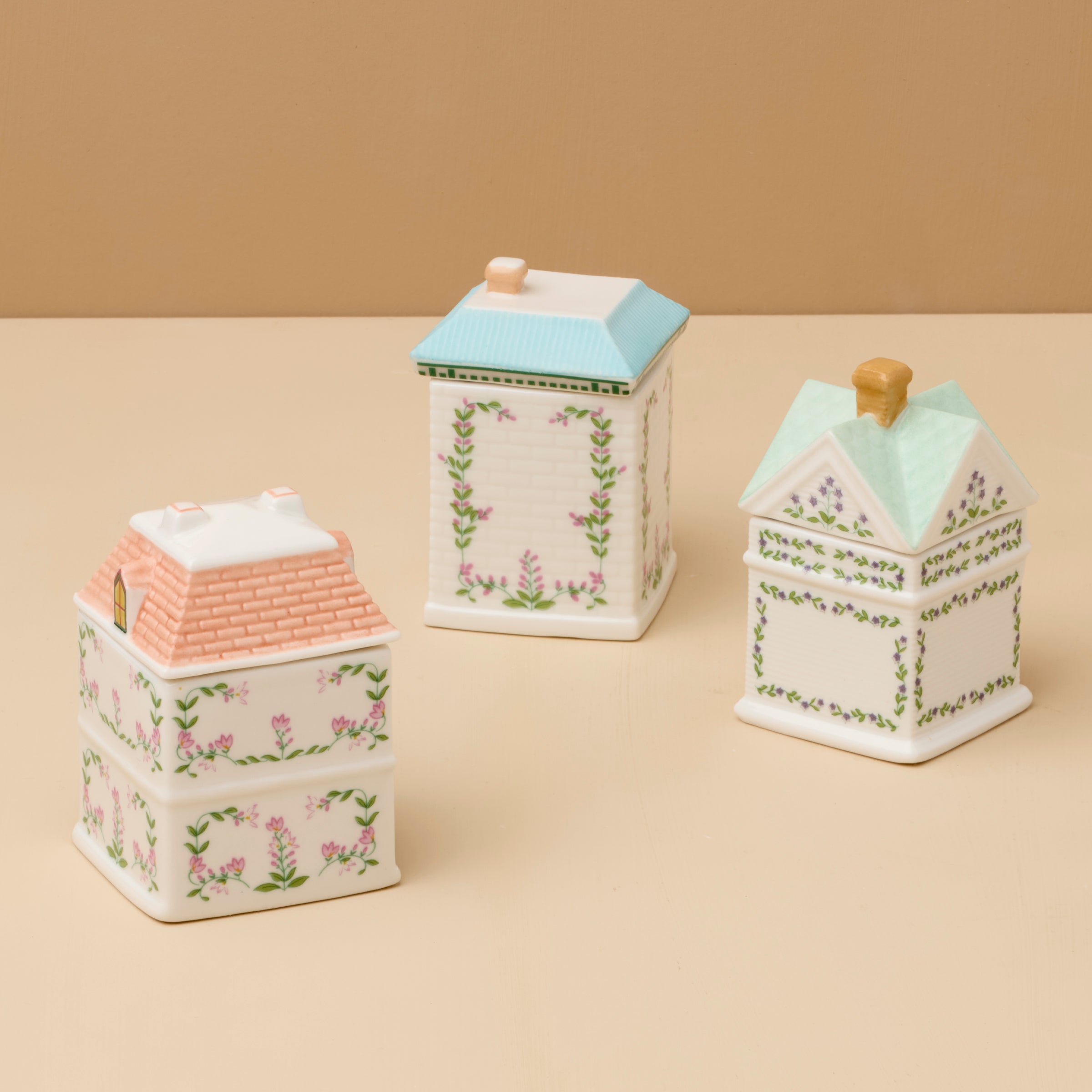 Lenox Westmore Lenox Spice Village 3-Piece Italian Market Spice Jar Set - Image 2