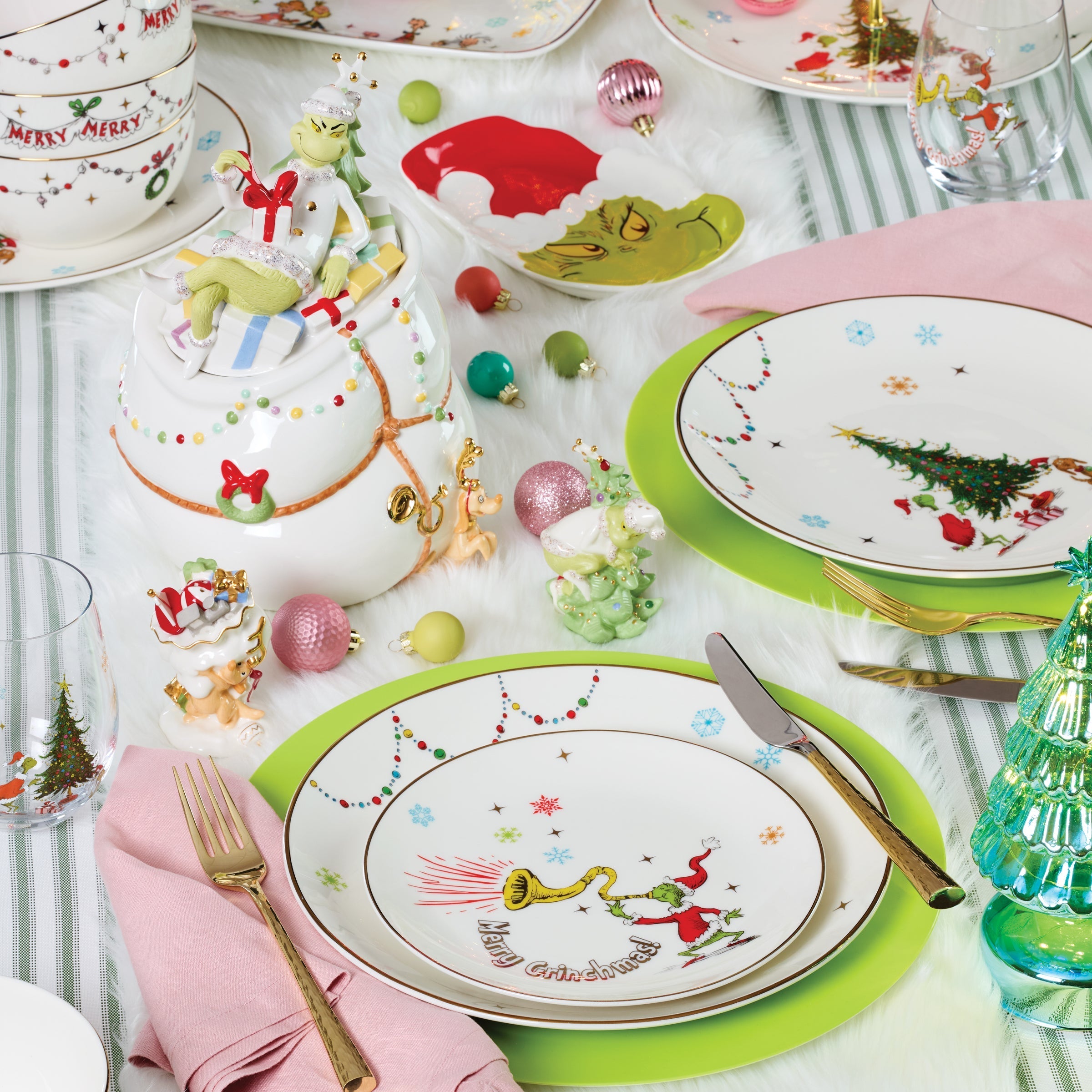 Lenox Westmore Merry Grinchmas Assorted Accent Plates, Set of 4 - Image 2