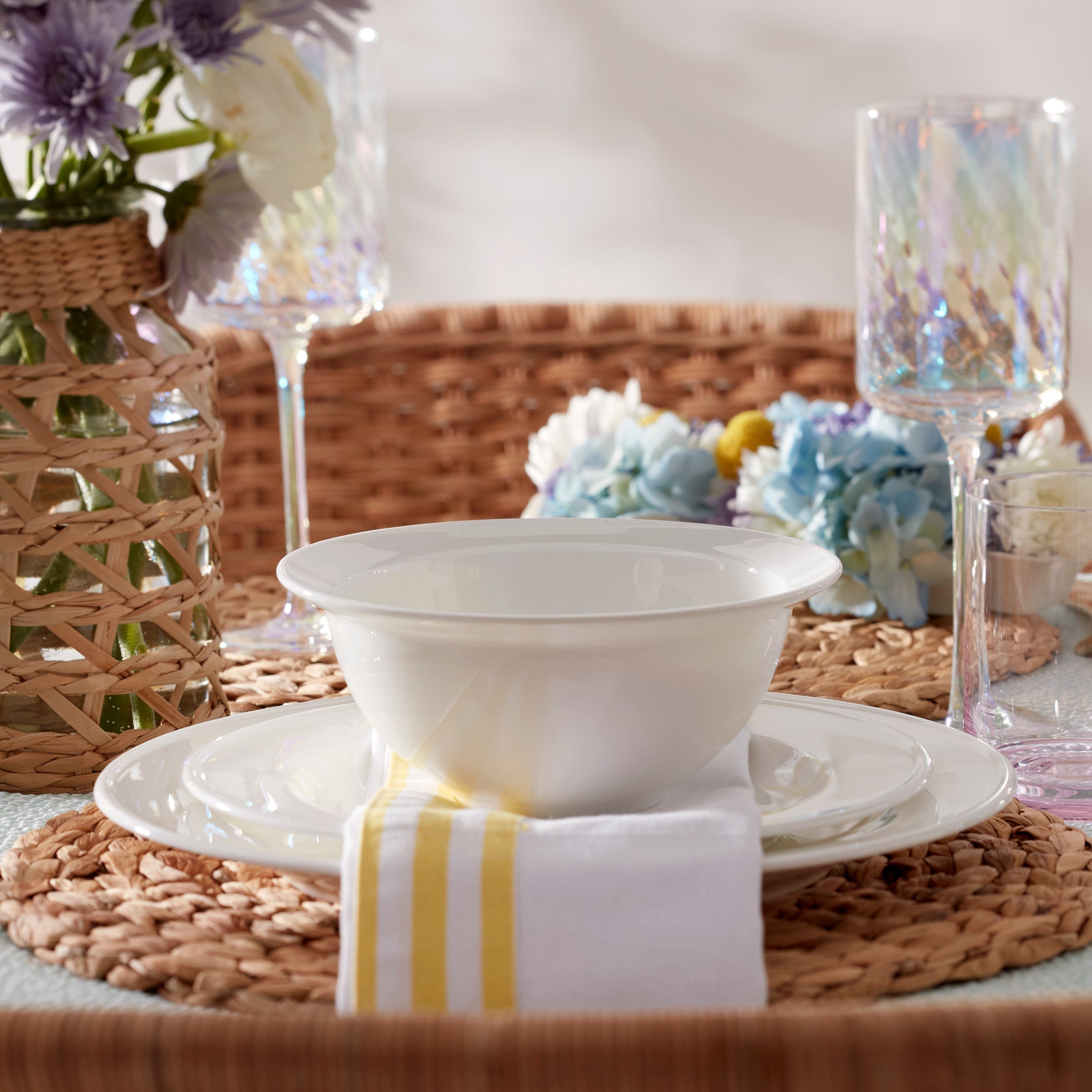 Lenox Westmore Studio 1414 Rimmed 16-Piece Dinnerware Set - Image 6