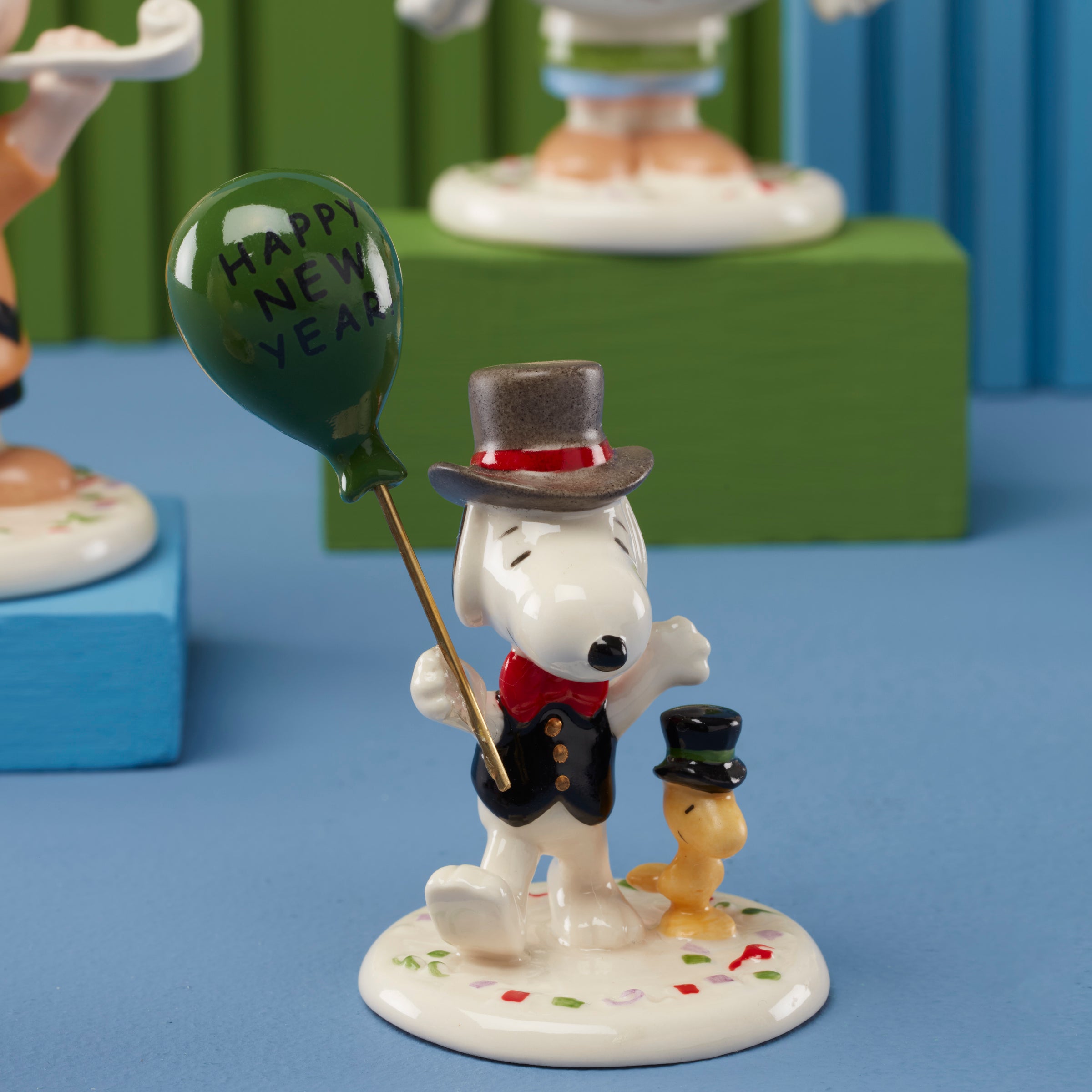 Lenox Westmore Happy New Year Charlie Brown 5-Piece Figurine Set - Image 5