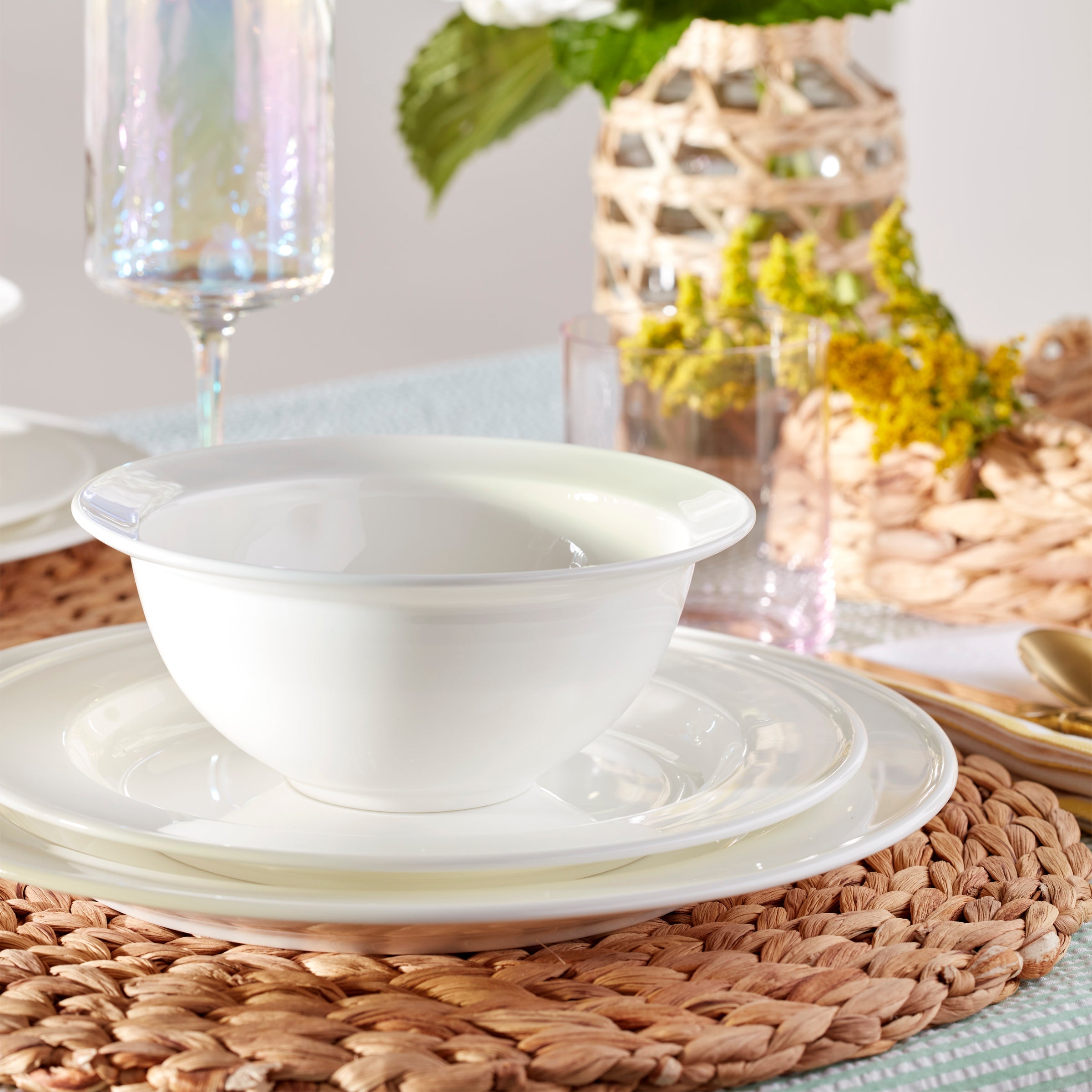 Lenox Westmore Studio 1414 Rimmed 16-Piece Dinnerware Set - Image 7