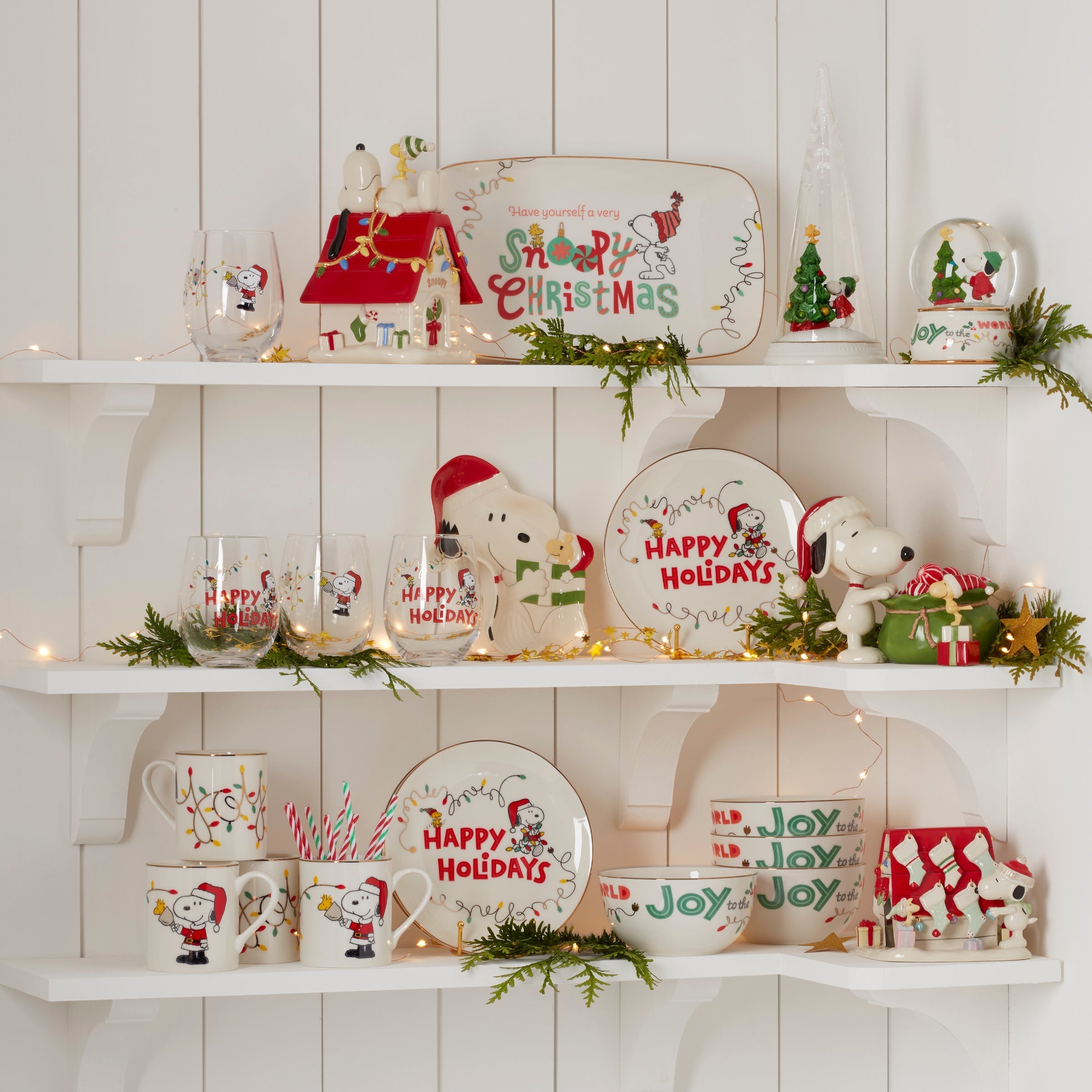 Lenox Westmore Snoopy Christmas 12-Piece Dessert Set - Image 4