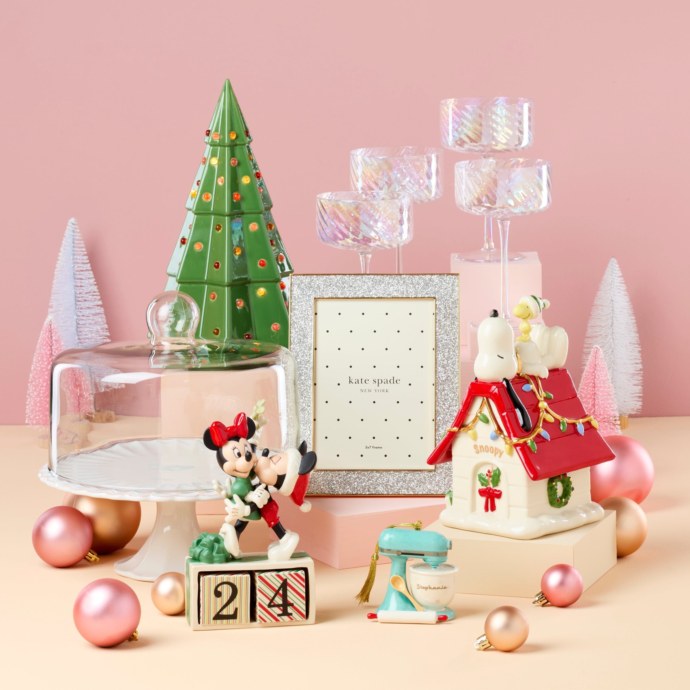 Lenox Westmore Mickey & Minnie Countdown to Christmas Figurine - Image 3