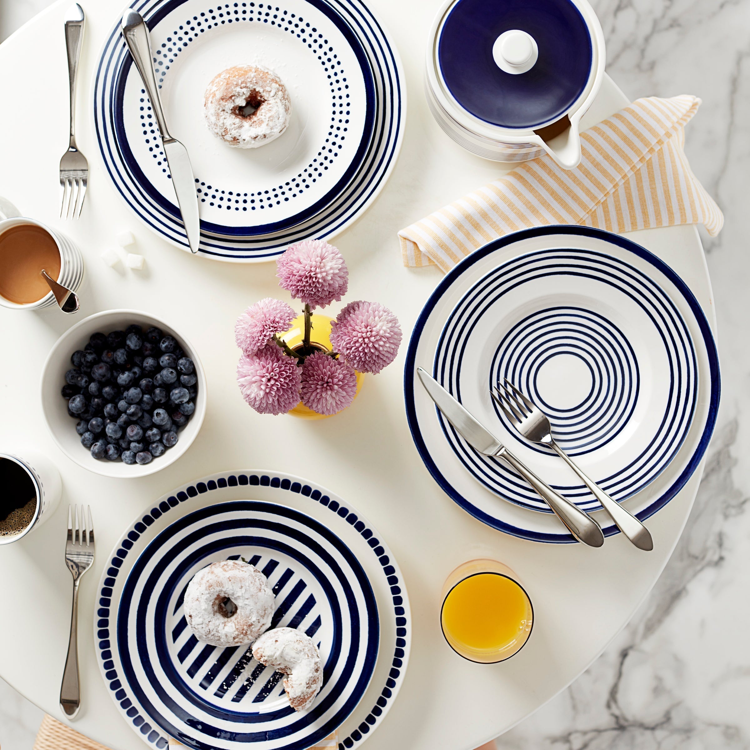 Lenox Westmore Charlotte Street East 16-Piece Dinnerware Set - Image 2