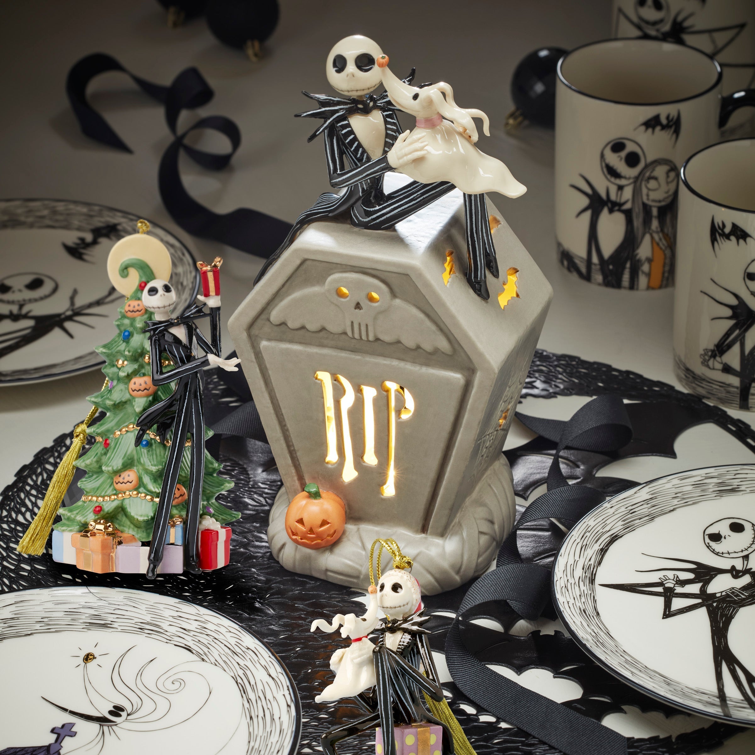 Lenox Westmore Nightmare Before Christmas Lit Figurine - Image 5