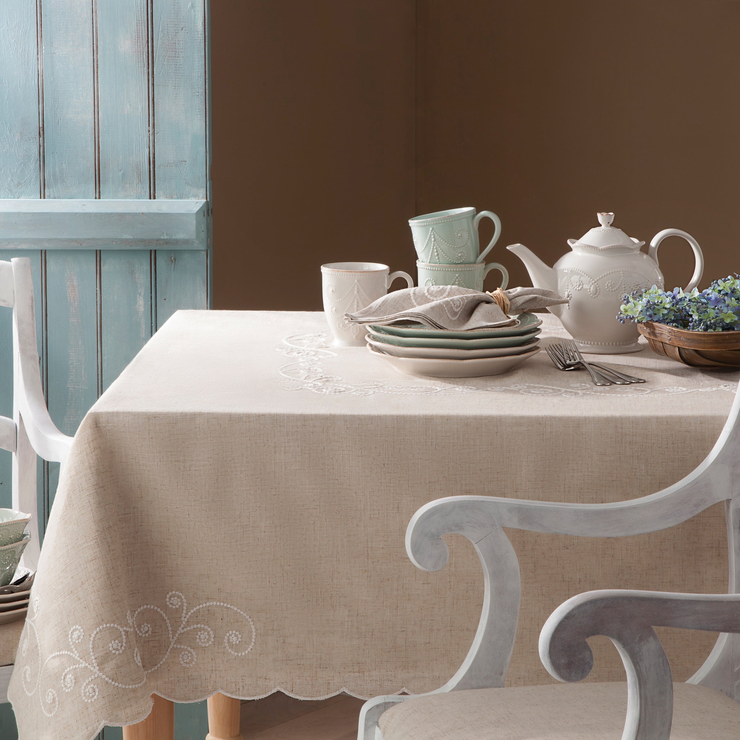 Lenox Westmore French Perle Linen 60x102 Tablecloth