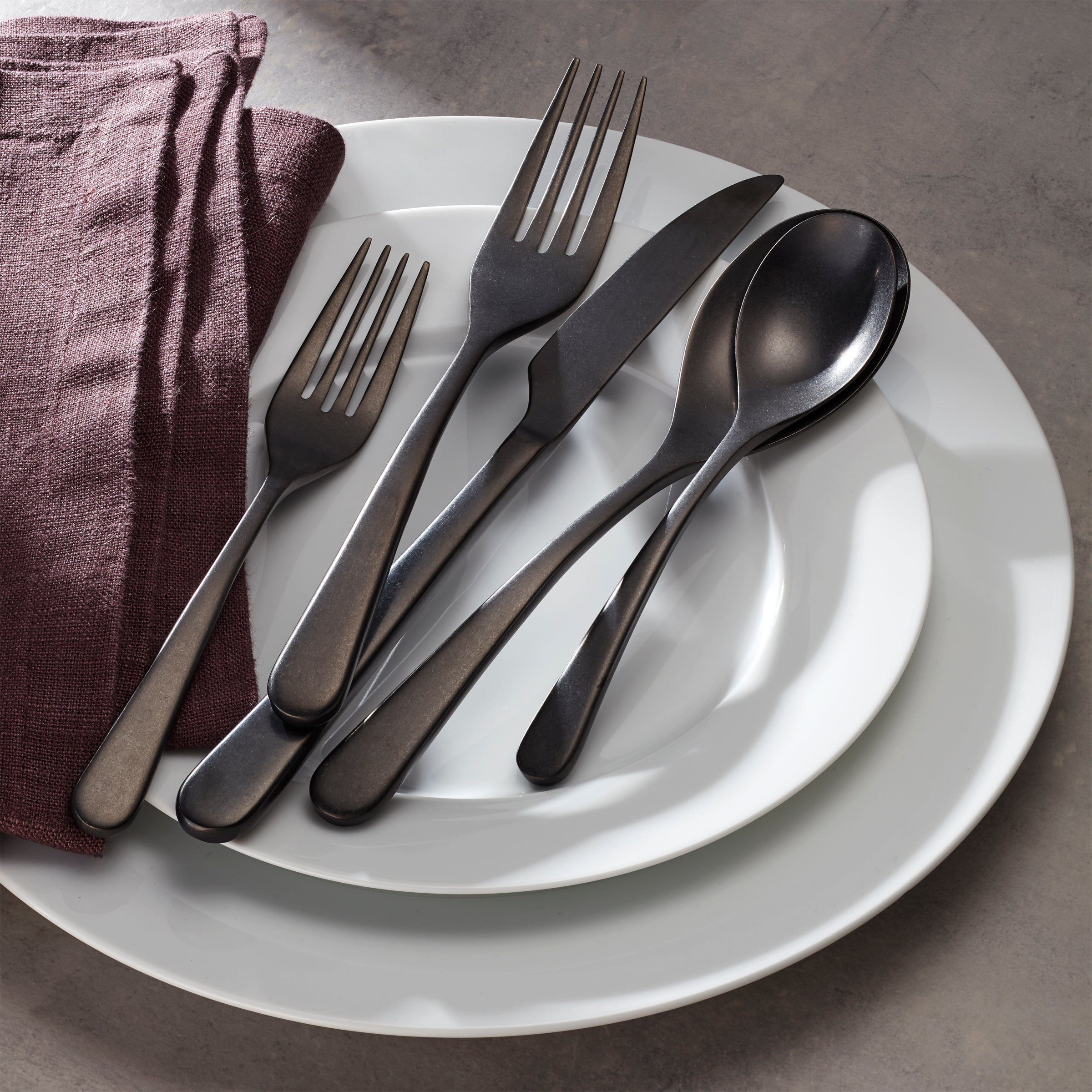 Lenox Westmore Kenbrook Black Vintage 20-Piece Flatware Set - Image 5