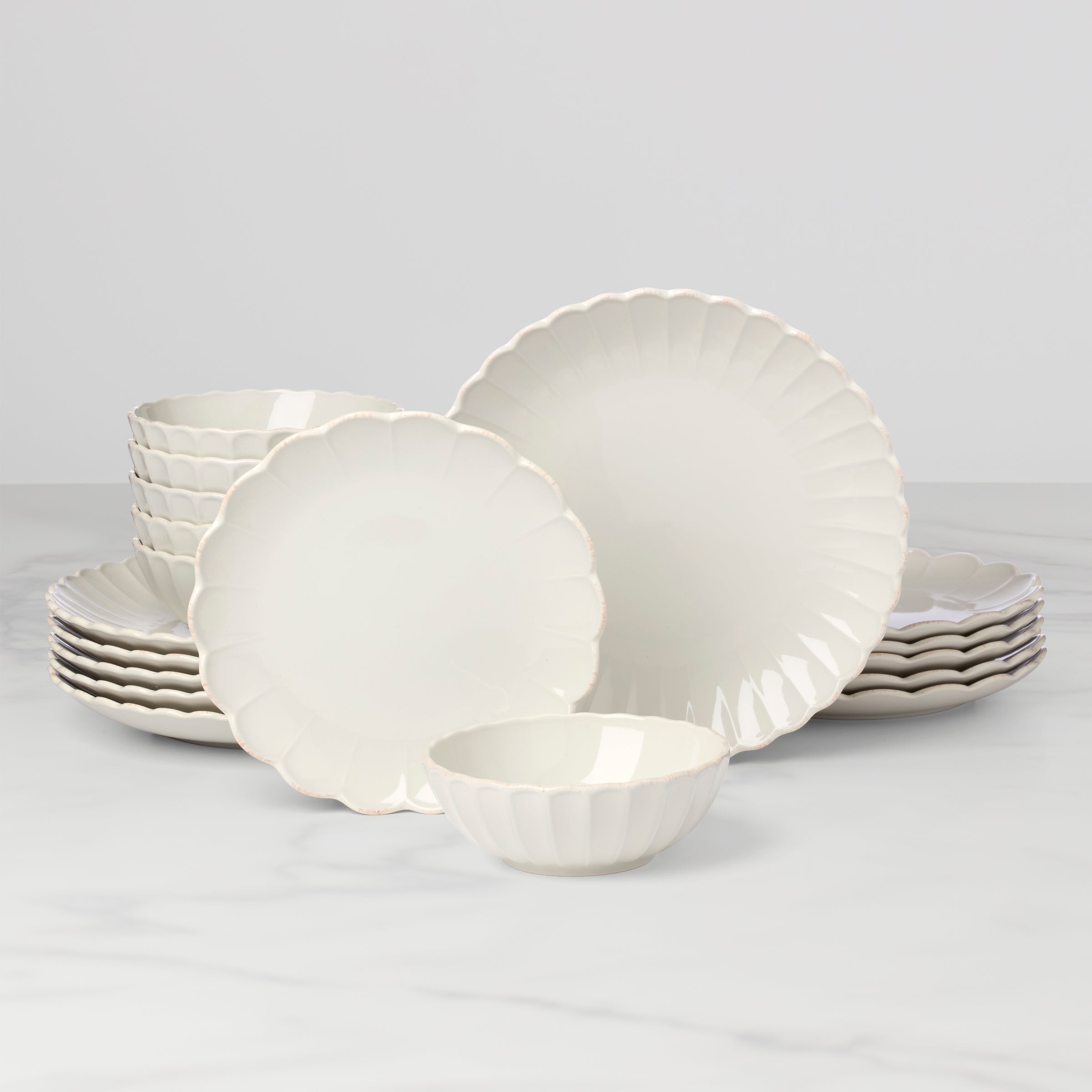 Lenox Westmore French Perle Scallop White 18-Piece Dinnerware Set