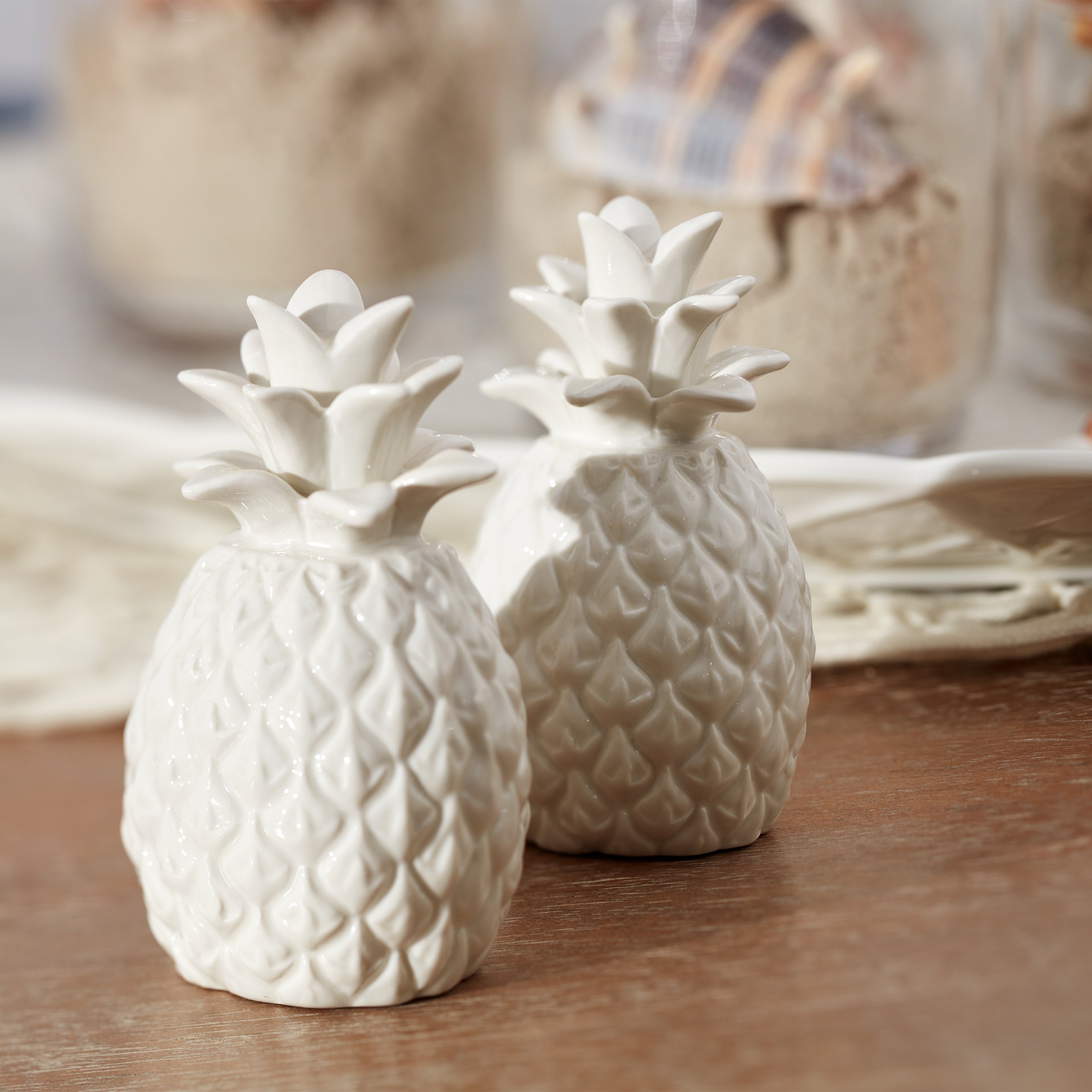 Lenox Westmore Wicker Creek Pineapple Salt & Pepper Set - Image 6