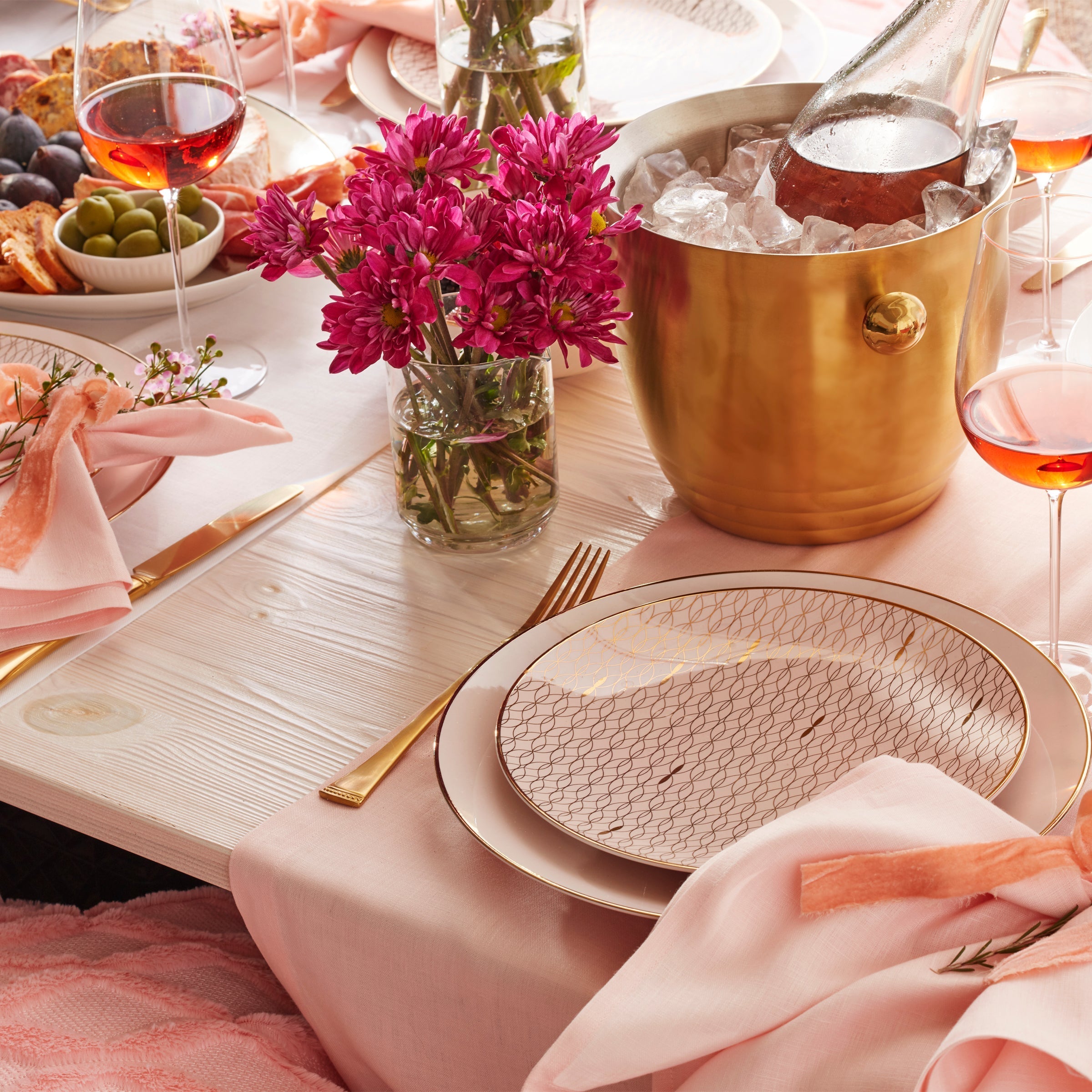 Lenox Westmore Trianna Blush 12-Piece Dinnerware Set - Image 4
