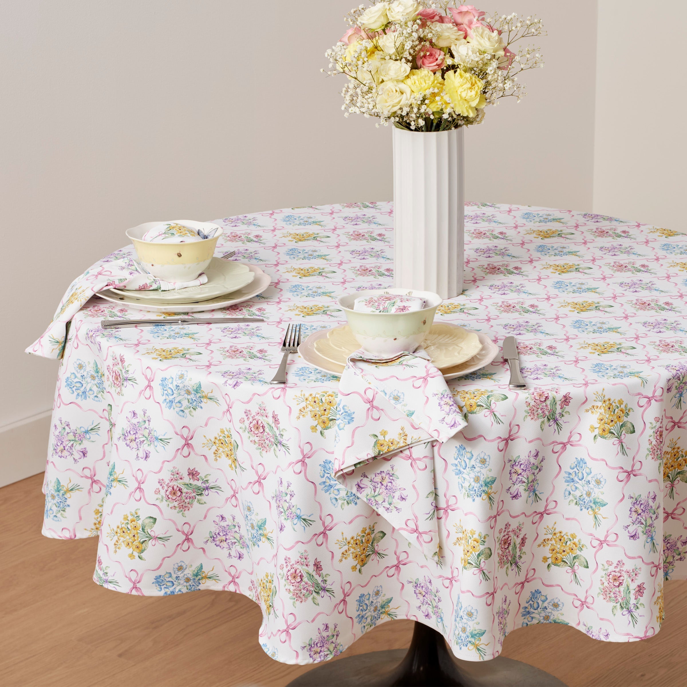 Lenox Westmore Bouquet Ribbon 70x70 Round Tablecloth - Image 2