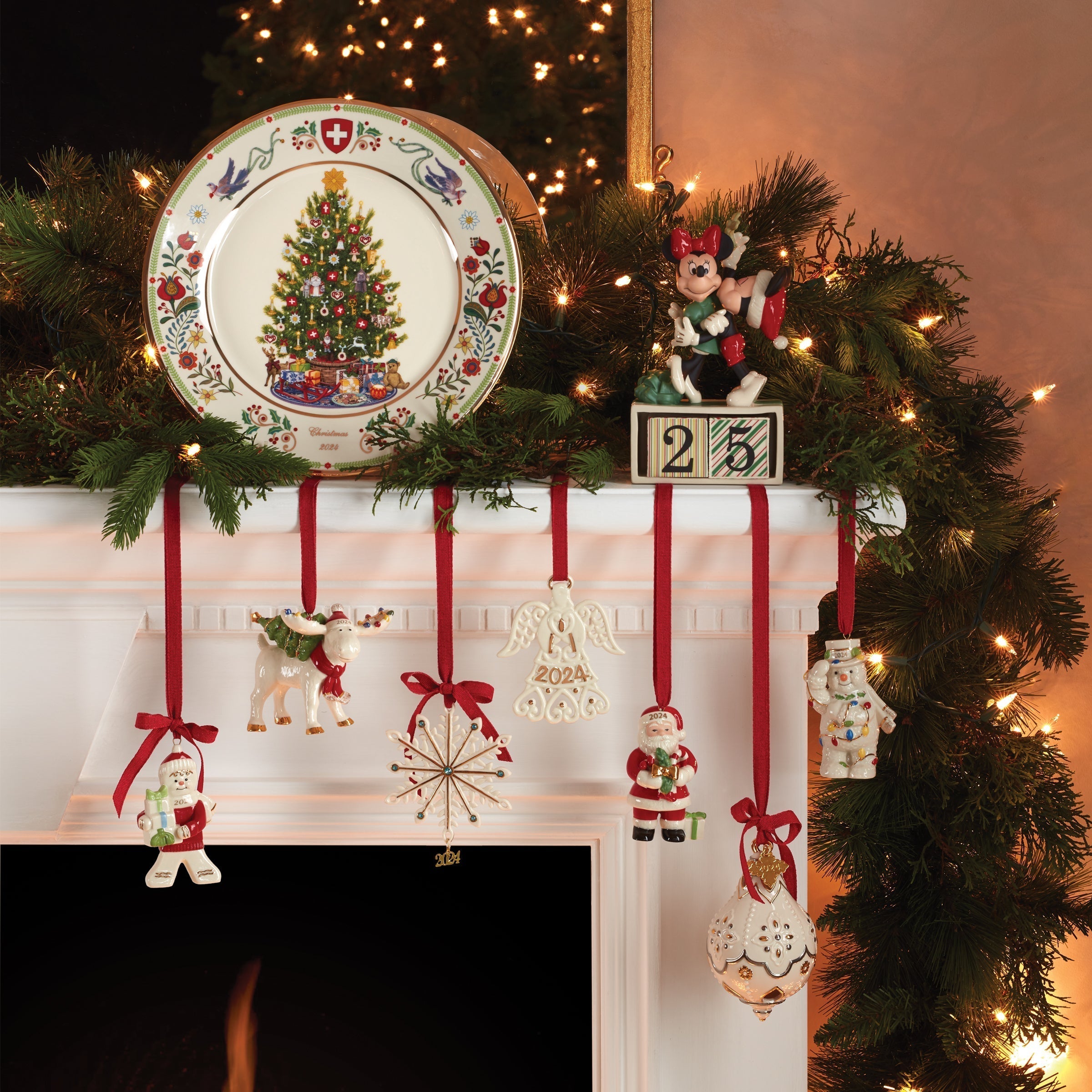 Lenox Westmore Mickey & Minnie Countdown to Christmas Figurine - Image 2
