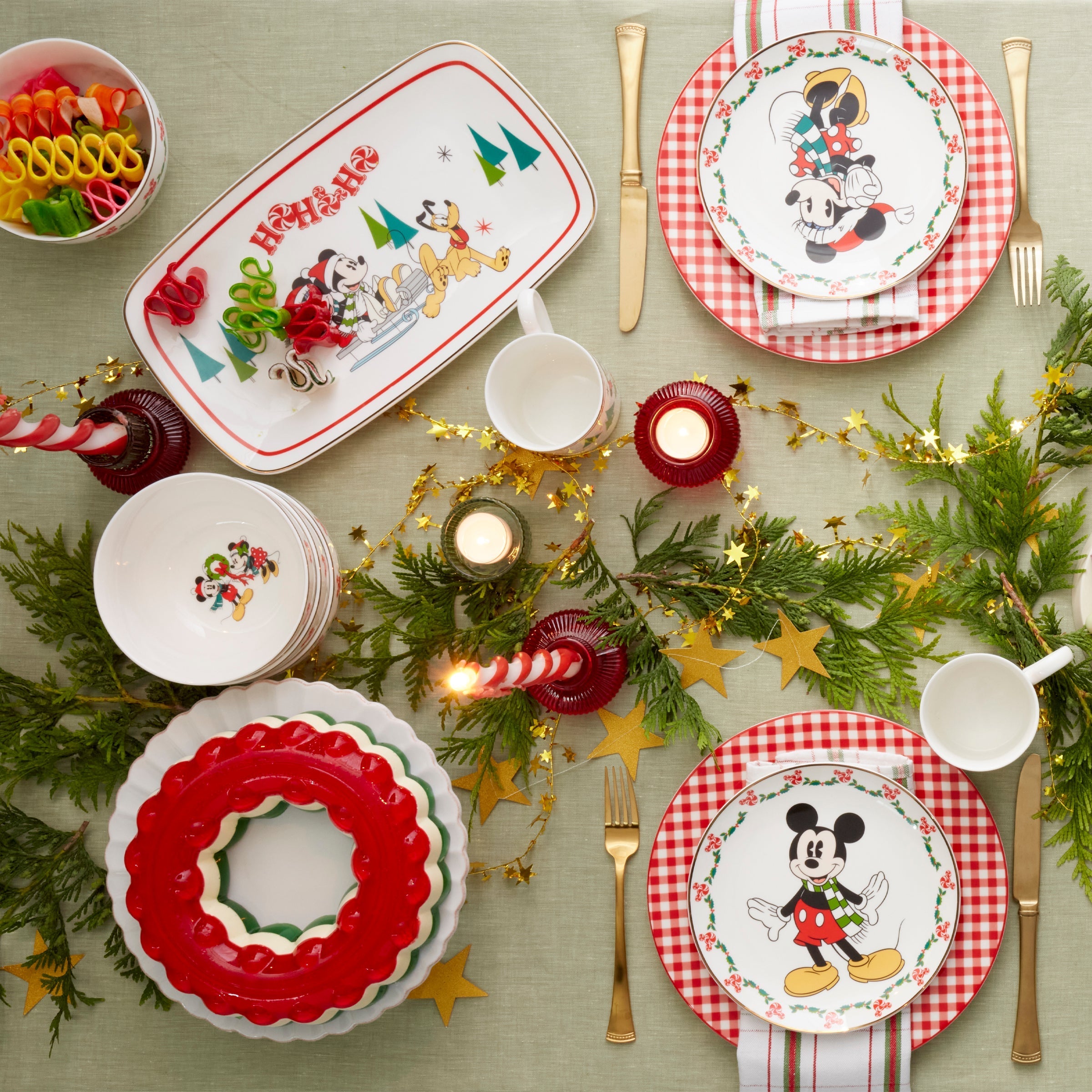 Lenox Westmore Disney Holiday 12-Piece Dessert Set - Image 7