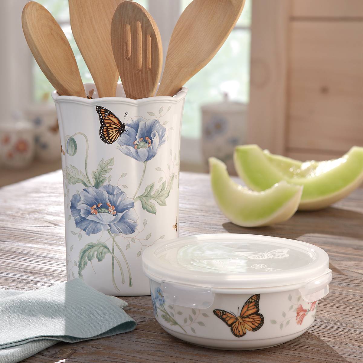 Lenox Westmore Butterfly Meadow Serve & Store Container - Image 5